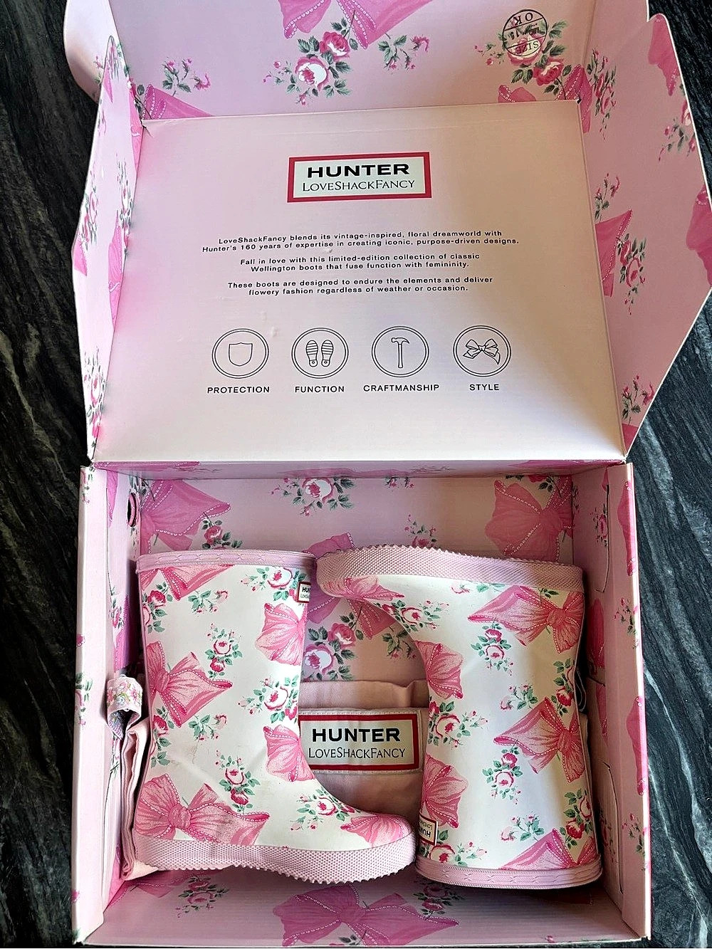 Hunter x LoveShackFancy Kids' First Classic Rain Boot Pink Size 11 - Picture 2 of 2